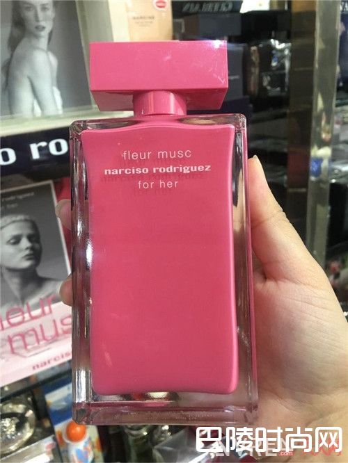 For Her Fleur Musc香氛简介_推荐花香调的香水:这几款清新花香调香水适合夏天吗?