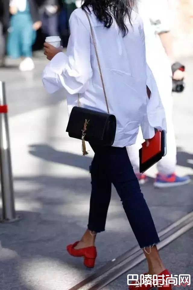 乐福鞋配衬衫怎么穿好看_如果只留一双鞋 那必须是最潮最舒服的乐福鞋！