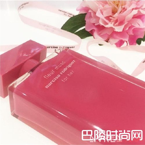 For Her Fleur Musc香水有什么独特魅力_推荐花香调的香水:这几款清新花香调香水适合夏天吗?