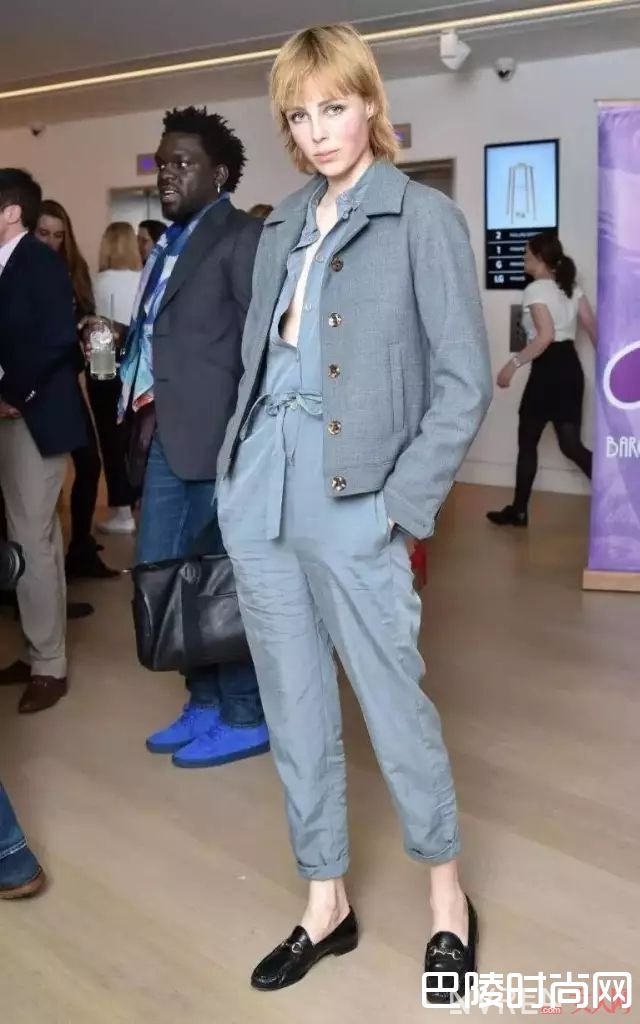 乐福鞋配工装连体裤_如果只留一双鞋 那必须是最潮最舒服的乐福鞋！