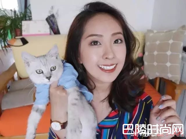 帅你一脸毛蛋是谁_黑黄皮可以参考的美妆博主有哪些？都是化妆界里最会讲段子的选手