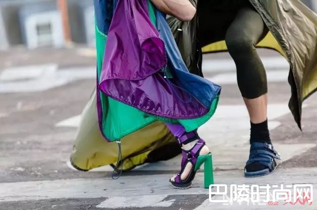 奢华运动风如何搭配_这种神奇的配色 让运动服都能看起来超奢华