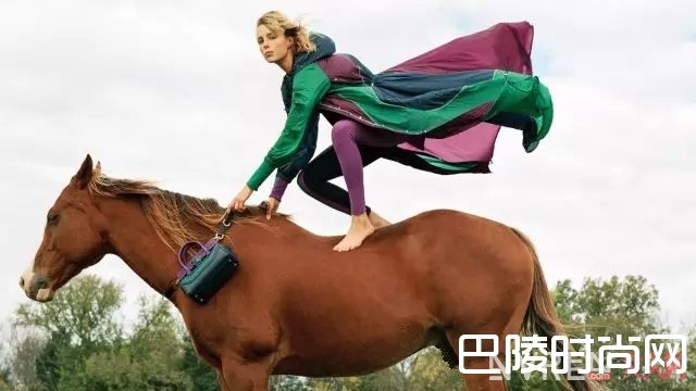 奢华的配色是什么_这种神奇的配色 让运动服都能看起来超奢华