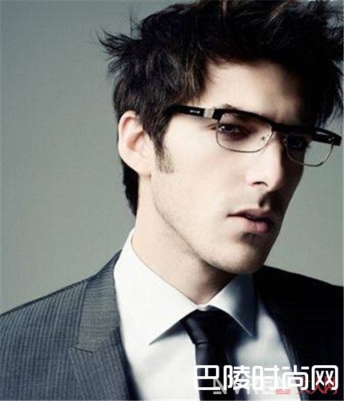 长形脸如何挑选眼镜_如何挑出一副适合自己的眼睛很重要 千万别忽视!