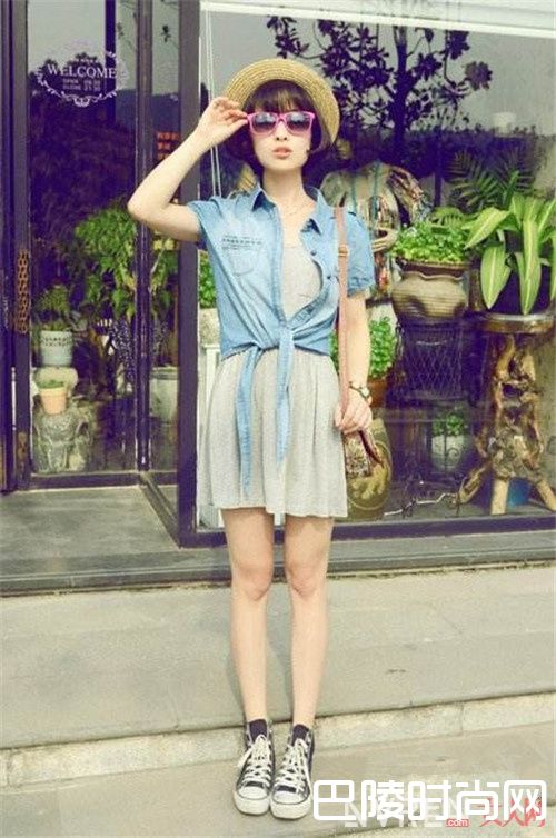 休闲鞋如何搭配出甜美日系_女士如何用一双休闲鞋玩转各种不同风格