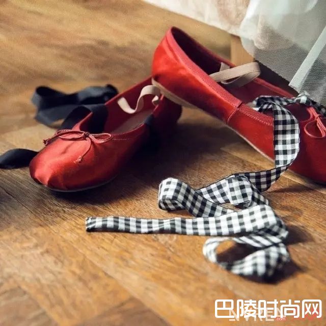 MIUMIU绑带芭蕾舞鞋_这些才是今年最流行的高跟鞋 腿长又显瘦