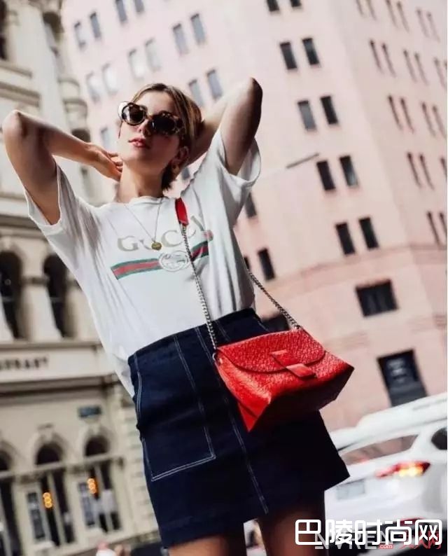 GUCCI T恤_这些T恤才是今年最流行的 一人三件不嫌多