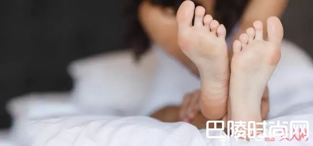 脚后跟如何保养_夏日露肉学习班开课 露出的每一个部位都有学问