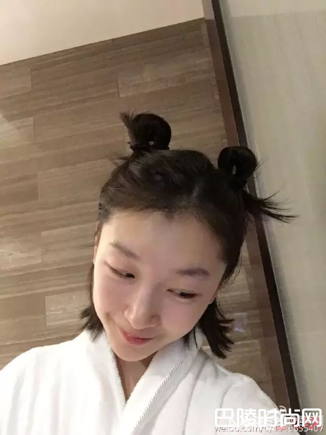 双丸子头发型_头发长了别披着！这10种发型让你美成夏日女神！