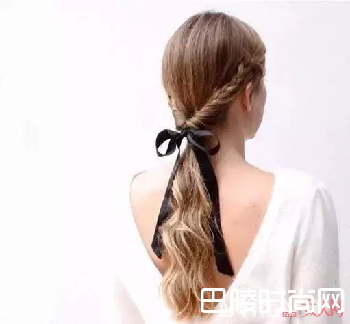低马尾发型_头发长了别披着！这10种发型让你美成夏日女神！