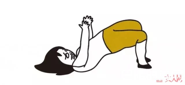 如何锻炼腹部线条_夏日露肉学习班开课了 露出的每一个部位都有学问