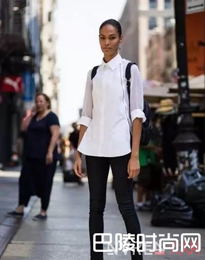 衬衫配黑裤子显瘦_让你看上去瘦5斤的夏季时髦穿搭法