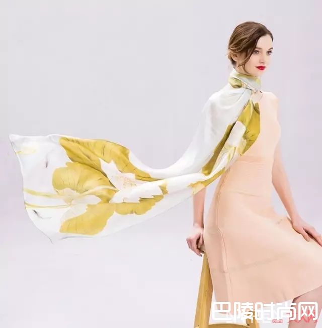 适合送妈妈的丝巾_母亲节不知道送啥？史上最走心的清单在这里