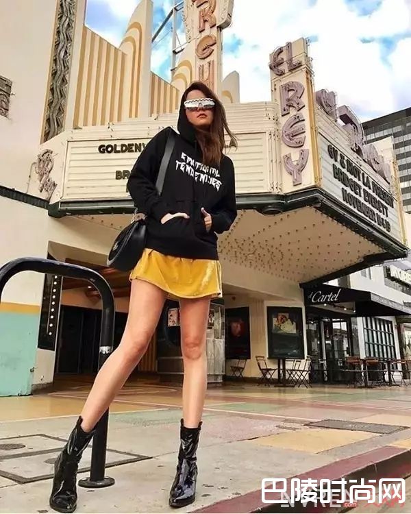 黄色怎么搭配_初夏专色！让人心情都明媚起来的“黄色系”