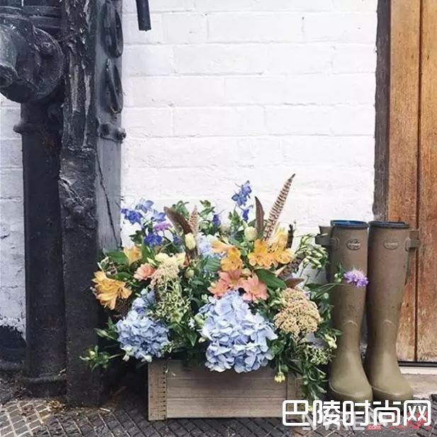 LE CHAMEAU雨具介绍_萧敬腾负责下雨 你负责雨天里也美美哒