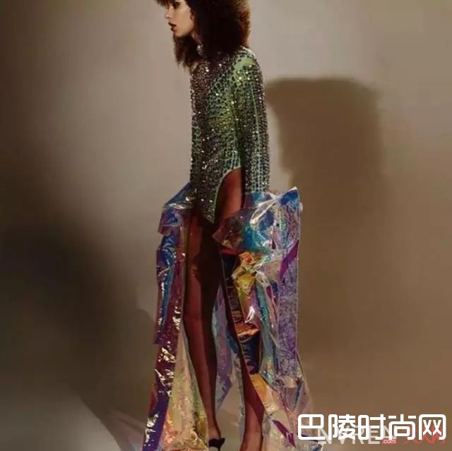 Wanda Nylon雨具介绍_萧敬腾负责下雨 你负责雨天里也美美哒