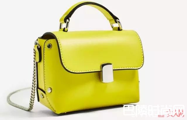 黄色包包推荐_初夏专色！让人心情都明媚起来的“黄色系”