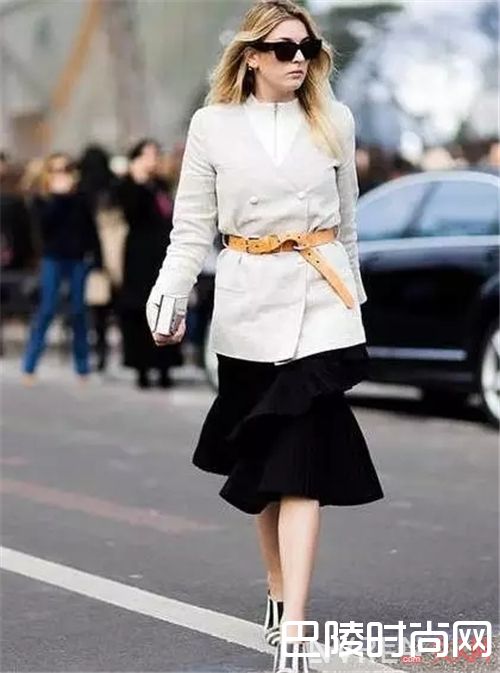 Camille Charrièrer怎样穿出大牌感？_如何将平价单品穿出时髦感？学学这三大博主就够了