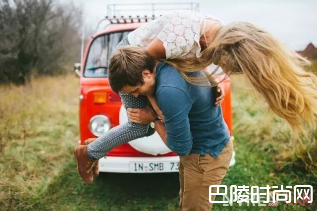 男生应该送女生什么香水_520一招捕获女神！最走心送礼攻略来了