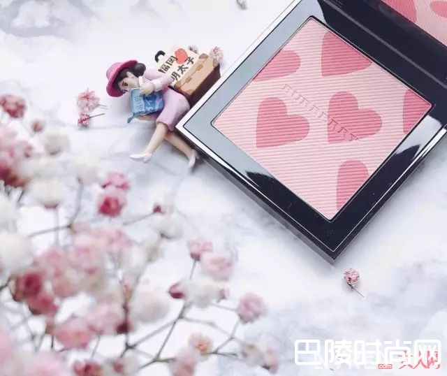 哪些化妆品适合表白_520一招捕获女神!最走心送礼攻略来了