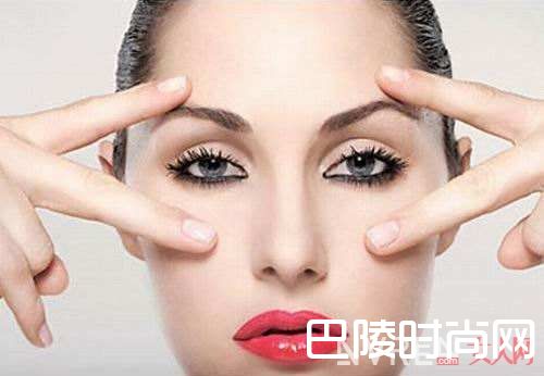 用眼霜的五个误区_关于眼霜的五大误区 你学会了如何正确涂抹眼霜了吗?