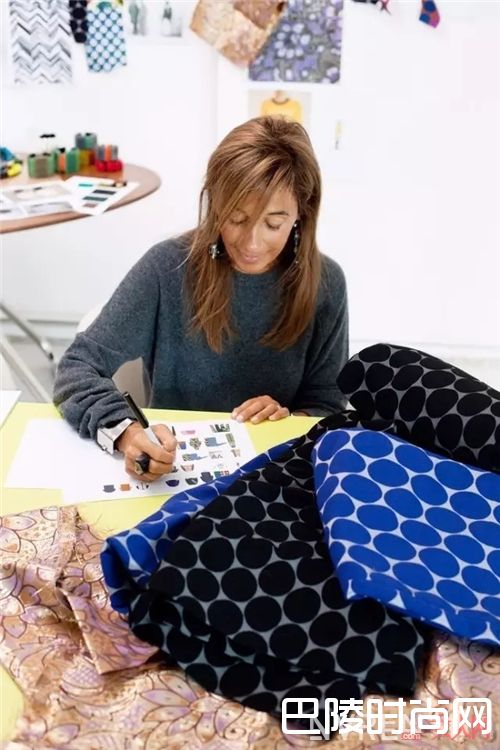 Marni的圆点印花_在这个穿印花的季节 要剁手当然选最经典的！