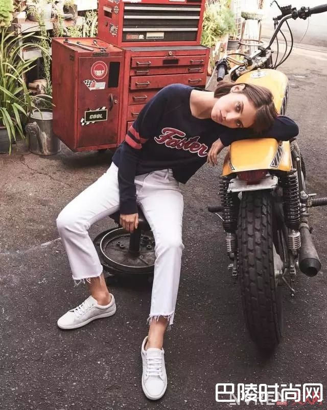 Mother Denim牛仔裤推荐_牛仔裤怎会嫌多？这几条平价又好穿的“断货王”不买可能又要等一年