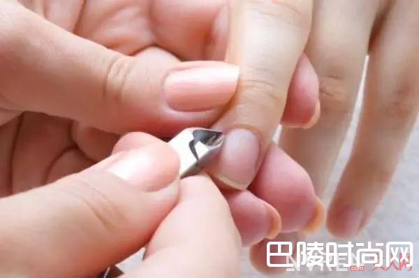 如何做好美甲护甲_做个精致女人 指尖也别忘了用流行色装点