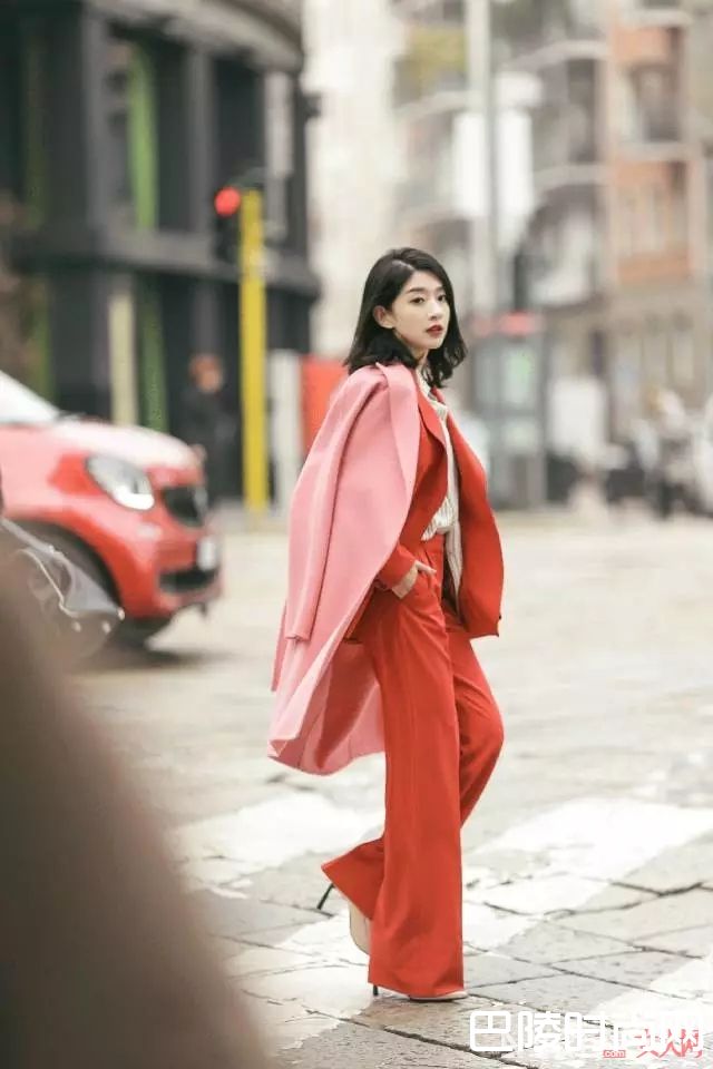 粗跟高跟鞋配及地阔腿裤_让160变170的穿搭指南 增高垫和P图软件靠边站