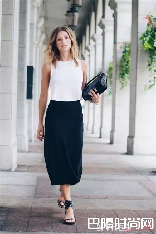 削肩裙如何搭配？_肩宽穿什么都丑？那是因为你不知道这4种款式的穿搭！