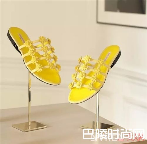 Fabrizio Viti鞋子推荐_这些长满花朵的鞋子 穿上后美得像仙女一般!