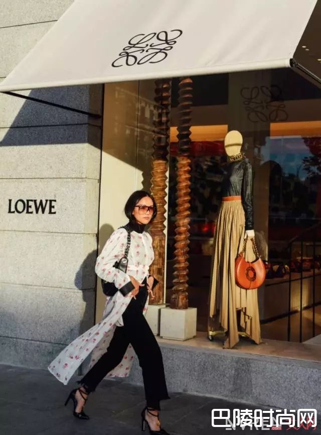 绑带高跟鞋配喇叭裤_让160变170的穿搭指南 增高垫和P图软件靠边站