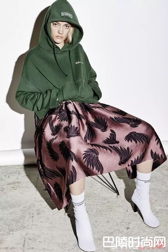 各品牌2018春夏系列风格_什么叫娘man 就是运动风和柔美女人味相结合