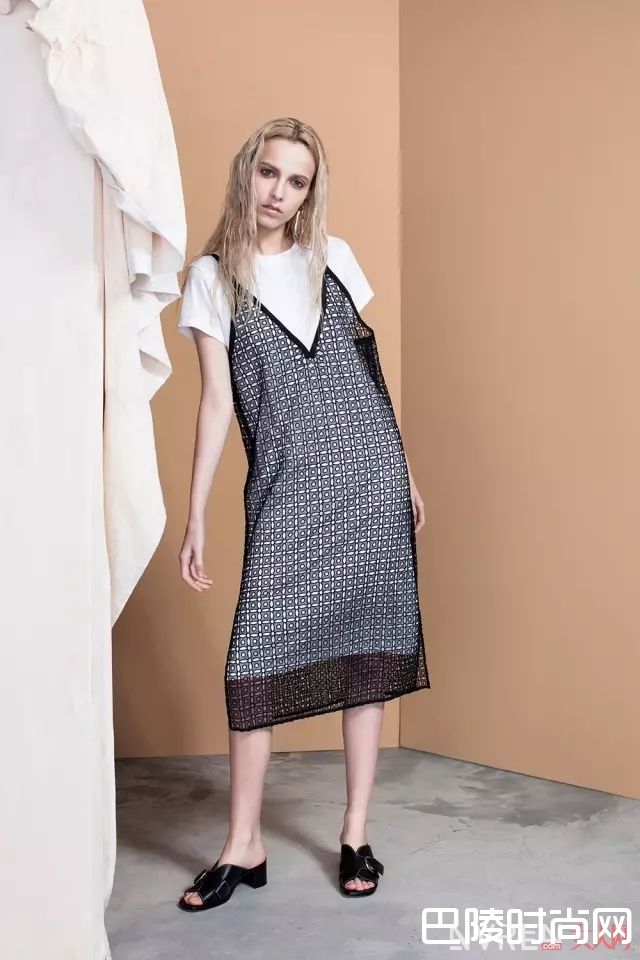 如何做到休闲又有女人味_什么叫娘man 就是休闲风和柔美女人味相结合