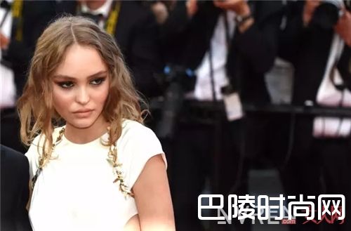 使用裸色系唇色的明星有哪些？_我与戛纳最近的距离 就是拥有和女神同款唇色！