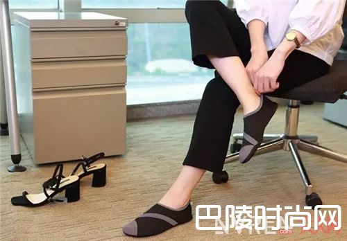 超轻弹力鞋_夏日必备好物 对抗炎炎夏日全都靠它们了！