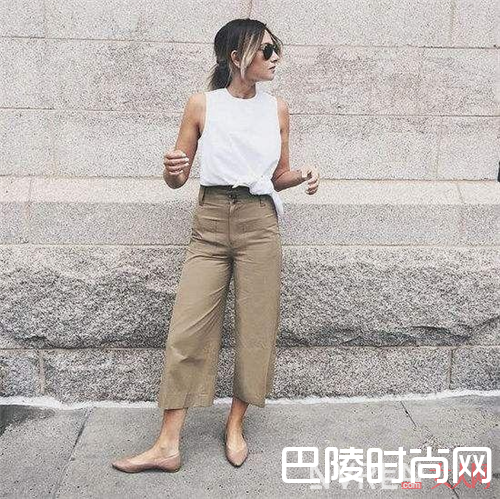 贴近肤色的平底鞋好看吗_如何把平底鞋该有的低调范穿出来 这三条很重要 