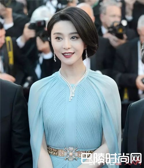 使用红色系唇色的明星有哪些?_我与戛纳最近的距离 就是拥有和女神同款唇色!