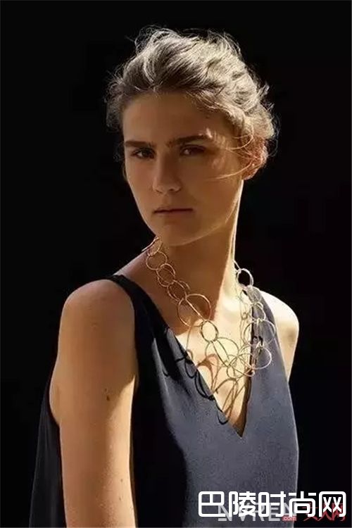 COS有哪些饰品?_这些适合春夏的首饰 让你发现穿搭细节的小而美