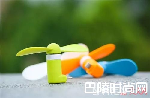 BENKS与DIMO风扇_夏日必备好物 对抗炎炎夏日全都靠它们了！