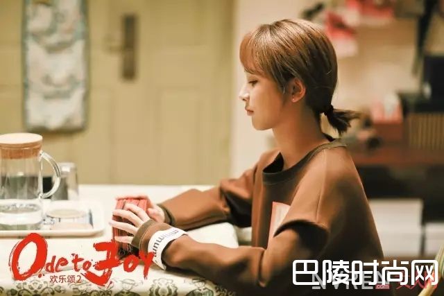 邱莹莹的风格特点_关于欢乐颂2 剧中五美的化妆台大揭秘