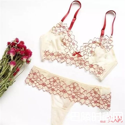 Lilipiache有哪些内衣?_舒适透气、颜值逆天 这六款Bralette今夏必备!