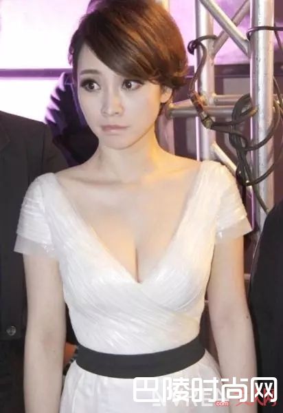 胸大膀子壮该怎么穿_这些小技巧不掌握，就算你是杨幂、杨颖都没用！