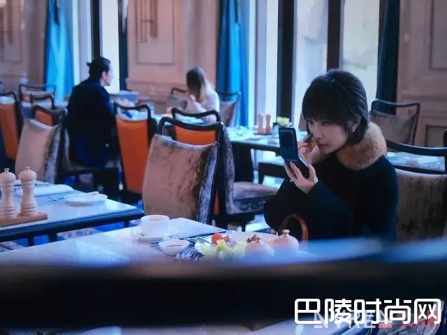 曲筱绡的造型特点_关于欢乐颂2 剧中五美的化妆台大揭秘