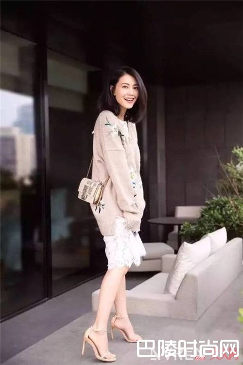 一字带凉拖好看吗_今年夏天最流行的5款凉鞋 哪一款才是你的style 