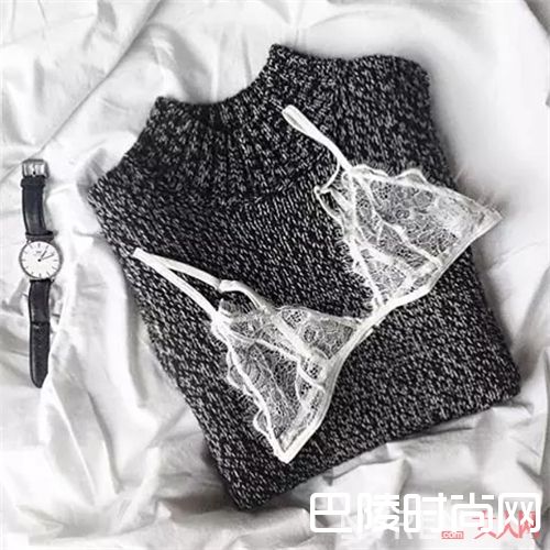 KAT有哪些内衣？_舒适透气、颜值逆天 这六款Bralette今夏必备！