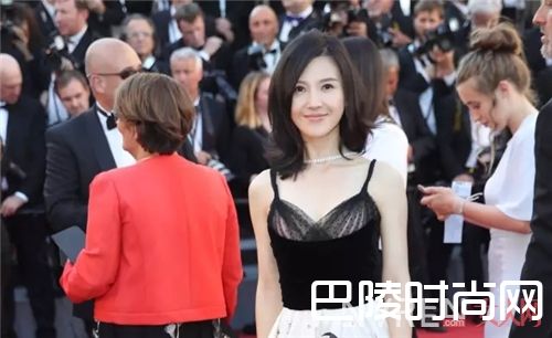 使用裸色系唇色的明星有哪些?_我与戛纳最近的距离 就是拥有和女神同款唇色!