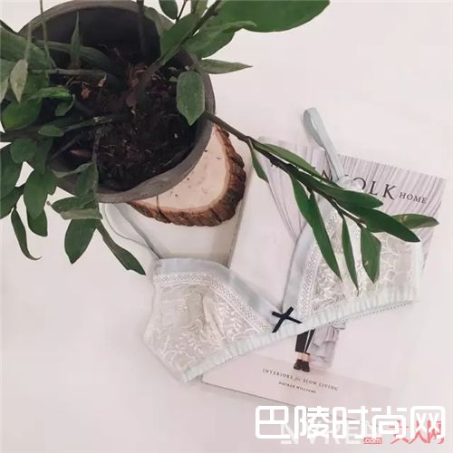 Lilipiache有哪些内衣?_舒适透气、颜值逆天 这六款Bralette今夏必备!