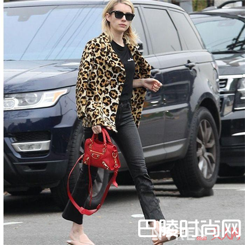 尖头平底鞋好看吗_如何把平底鞋该有的低调范穿出来 这三条很重要