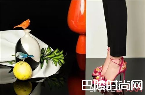 AQUAZZURA绑带鞋如何搭配？_从平底到高跟 今年的绑带鞋增添了不少新花样！